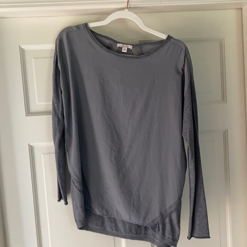 Ella Moss grey sweater with silk detail. Size sm